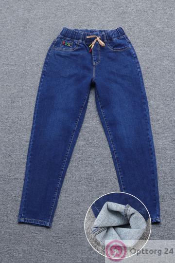 Джинсы женские с начесом на резинке с вышивкой купить оптом