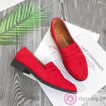 Туфли женские из искусственной замши ярко-алого цвета купить оптом
