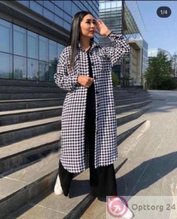 Пальто женское демисезонное с принтом в мелкую клетку купить оптом