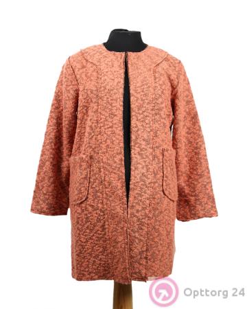 Пальто женское бежевое с драпировкой купить оптом