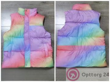 Жилет подростковый на синтепоне прямого кроя купить оптом