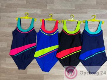 Купальник женский спортивный закрытый с яркими акцентами купить оптом