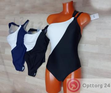 Купальник женский закрытый оригинального кроя купить оптом