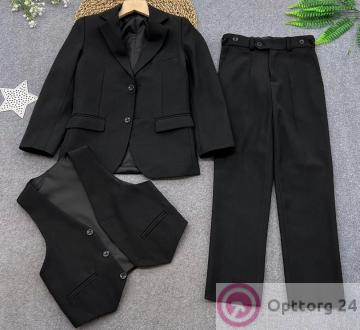 Костюм-тройка для мальчика жилет брюки и пиджак чёрного цвета купить оптом