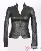 Куртка женская под кожу приталенная черного цвета купить оптом