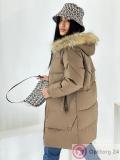 Куртка зимняя женская с натуральным мехом цвет шоколад купить оптом